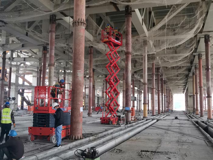 买球站欧洲杯足球压球网高空作业车为北京冬奥会项目建设加速
