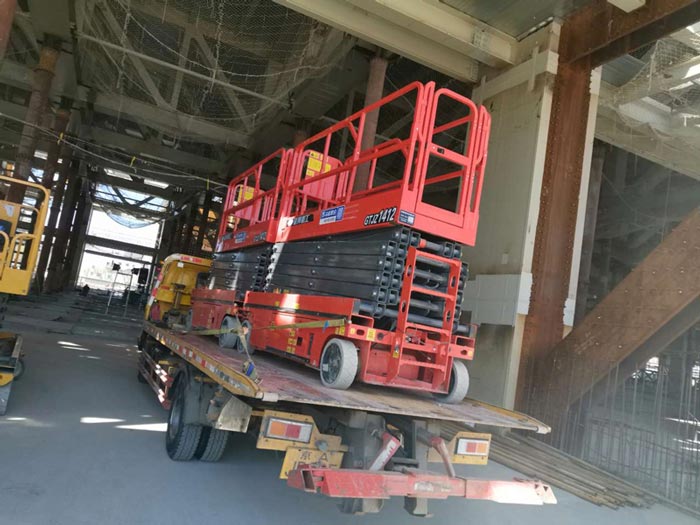 买球站欧洲杯足球压球网高空作业平台为北京冬奥会项目建设加速！