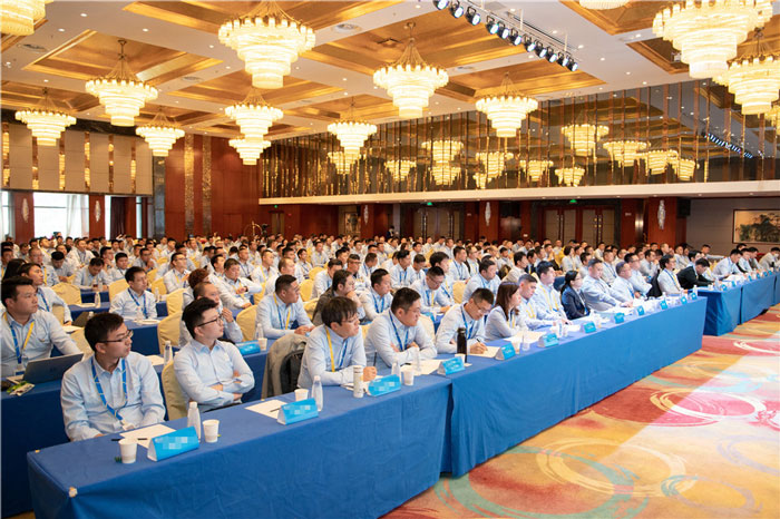 新起点、新征程、乘风破浪、砥砺前行——买球站欧洲杯足球压球网管理层大会在南京隆重召开-1.jpg